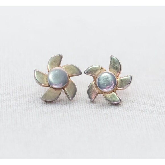 Vintage Silver Flower Screwback Earrings - A6 - Picture 1 of 2